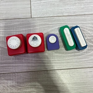 Craft Punch Paper Cutting Shape - Lot of 5 - Christmas Tree - Paw Print - Border - Picture 1 of 13