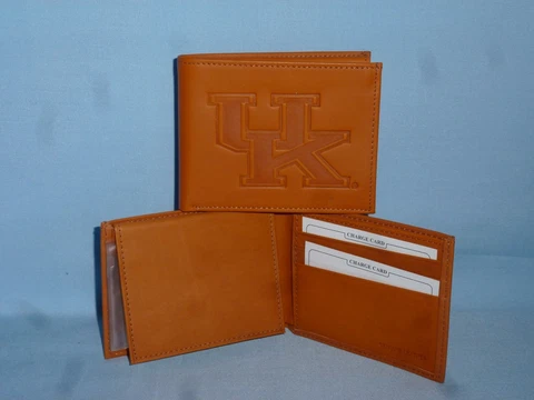 KENTUCKY WILDCATS   Leather BiFold Wallet   NEW   tan Cover