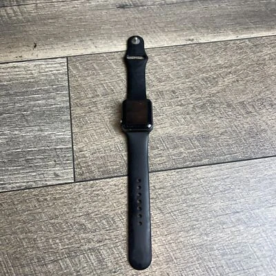 Apple Watch Series 2 GPS Smartwatch Black Strap 38mm 1.5" Display Aluminum Case - Image 1 of 4