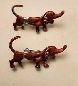 Set of 2 Dachshund Dog Brooches Enamel Gold Tone Vintage Figural Pet Jewelry Pin - Picture 1 of 3