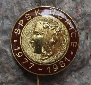 1981 Tschechische Freimaurer & Bildhauer Schule Universität College Horice Künstler Pin Anstecker - Bild 1 von 2