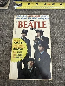 The BEATLE BOOK, 1964 Lancer Paperback w Foldout Photos Vintage Paul McCartney - Picture 1 of 7