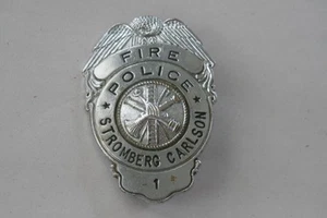 Insignia vintage del Departamento de Bomberos Stromberg Carlson obsoleta - Imagen 1 de 2