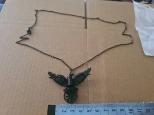 Collana con ciondolo in metallo runa corvo elmo di timore gotico, mitologia stregoneria, norreno - Foto 1 di 6