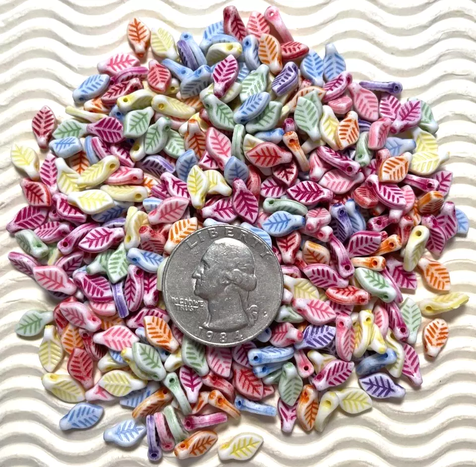 200pcs x Assorted 6x10 mm Leaf Resin Clay Loose Bead/Summer/Embellishment SB92 - Image 1 of 1