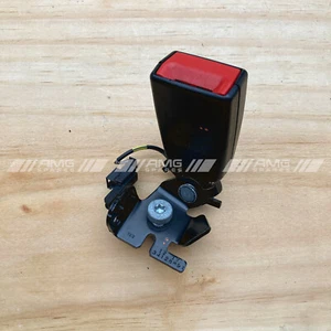 Genuine Mercedes OEM W205 left rear seat belt buckle clip latch A2058600369 - Picture 1 of 21
