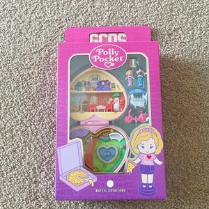 Polly Pocket GCDS compact NIB Brand New - Picture 1 of 2