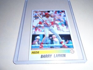 1990 Panini Stickers Baseball Card # 253 BARRY LARKIN CINCINNATI REDS 