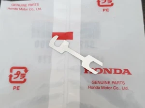 Honda Motorcycle OEM Factory 30 Amp Main Flat Blade Type Fuse # 98200-53000 - Picture 1 of 2