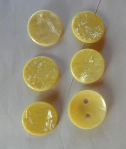 6 VTG Creamy Yellow Pearl Plastic Celluloid Coat Sweater Buttons 1 3/4" Shank - Picture 1 of 12
