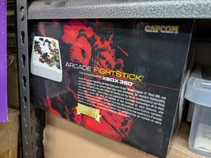 Mad Catz Street Fighter IV Arcade Fightstick Xbox 360 USB PC Collector's Edition - Picture 1 of 2