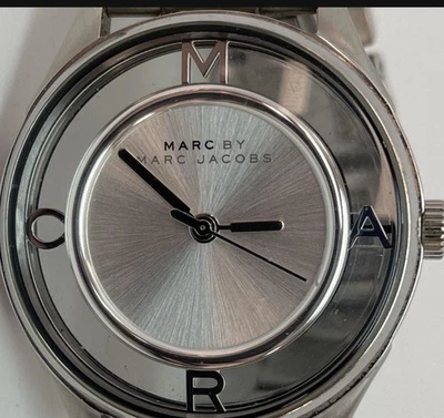 Reloj pulsera para mujer MARC JACOBS todo acero inoxidable, esfera transparente Foto 1 de 3
