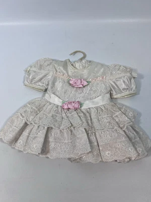 Vintage Kids Fashion Lace Dress 100% Polyester Ivory Satin 12M - Image 1 of 4