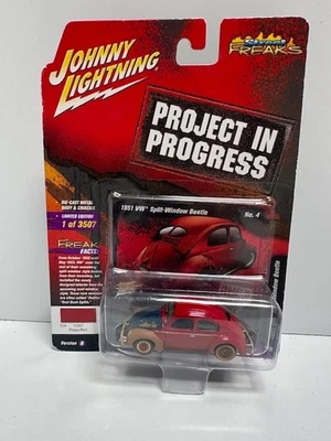 Johnny Lightning Strada Freaks 1951 VW Spacco Windows Beetle Poppy Rosso 1/64 ( - Immagine 1 di 3