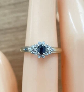 9ct Yellow Gold 0.2ct Sapphire & Diamomd Cluster Ring, UK size M 1/2, EU size 52 - Picture 1 of 5