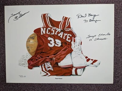 3x PÓSTER ARTÍSTICO FIRMADO DAVID THOMPSON BURLESON CHARLES NC State Baloncesto Certificado de autenticidad JSA Foto 1 de 3