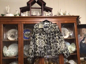 Drapers & Damons ♈Womans Printed button jacket size L Cheetah Gold ❤️ - Picture 1 of 9