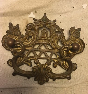 Raro juego de 8 tiradores de cajón de pagoda oriental china de latón antiguo Foto 1 de 4