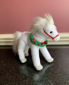 Adorable NWT Ty Beanie Baby "Sleighride" Horse Plush Animal, Fun Christmas Gift! - Picture 1 of 7
