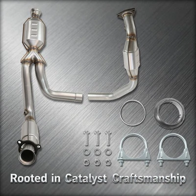 Convertidor catalítico para Chevy Silverado Yukon Suburban Tahoe Sierra 2009-2013 Foto 1 de 4