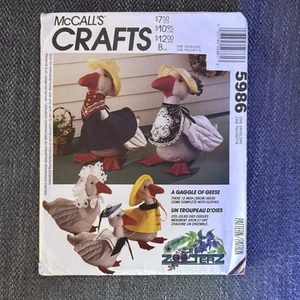 McCalls Muster 5986 12 Zoll Gans Puppe & verschiedene Kleidung von Zooterz ungeschnitten FF - Bild 1 von 2