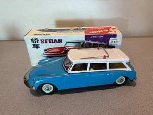 Tin Friction MF720 Citroen DS19 Station Wagon Model Car China w box blue - Picture 1 of 18