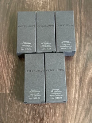 Giorgio Armani Shade 7 Luminous Silk Foundation Deluxe Travel Size 5ml/.1oz X 5 - Image 1 of 3