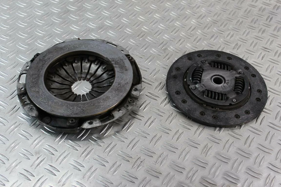 57022 Mercedes Benz A140 W168 Kupplungsscheibe Kupplung  - Bild 1 von 4