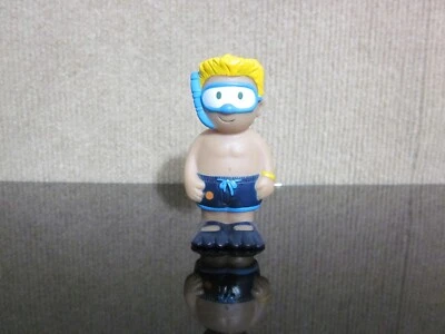 Figura Buzo Repuesto Mesa de Actividades Acuáticas Niño Rubio Paso 2 2012 Foto 1 de 4