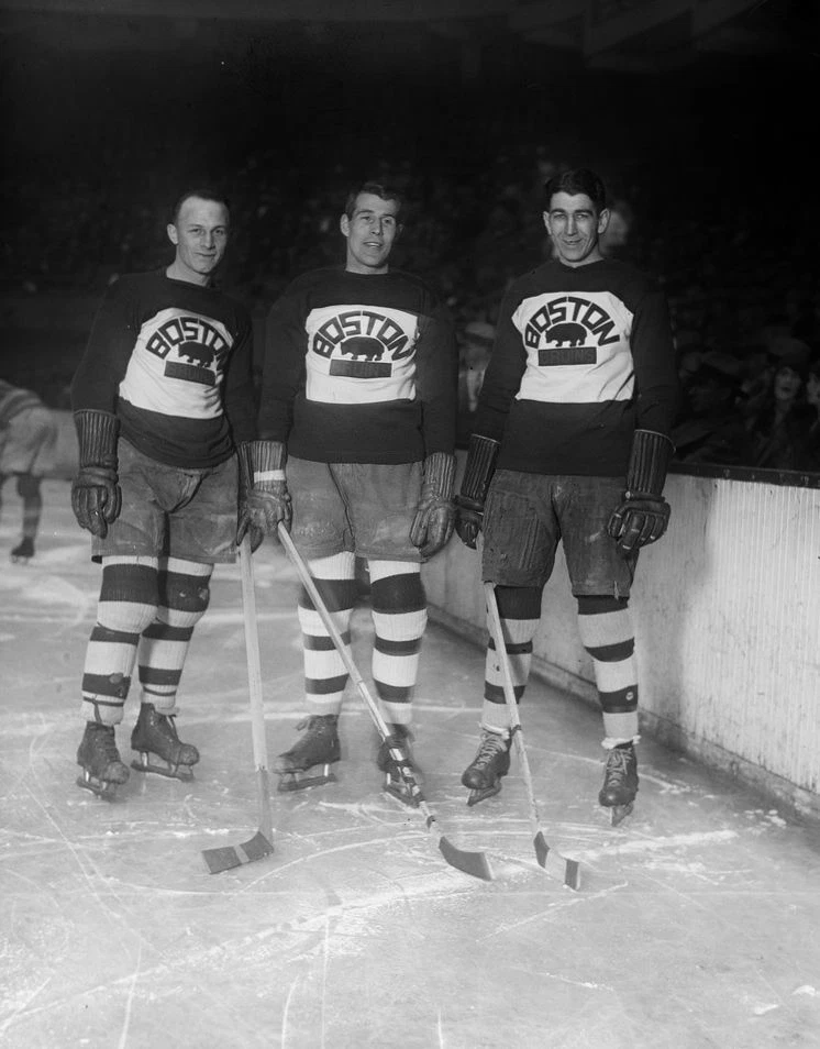 EDDIE SHORE GEORGE OWEN LIONEL HITCHMAN 8X10 PHOTO HOCKEY BOSTON BRUINS PICTURE - Image 1 of 1
