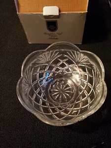 Noritake Crystal Hampton Hall Collection Centerpiece Bowl 8 3/4", Brand New - Picture 1 of 4
