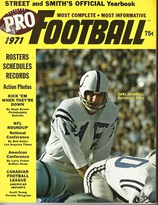 1971 Street & Smith's Football magazine Earl Morrall, Baltimore Colts GOOD - Image 1 of 4