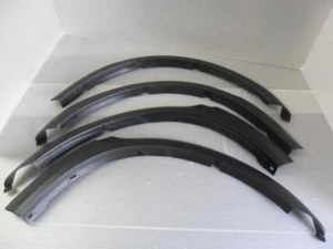 PARAFANGHINI GIRORUOTA per FIAT UNO 90 2S - Foto 1 di 1