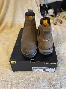 Caterpillar Men Exposition Chelsea Alloy Toe Work Boot Pre Owned Size 13 Wide - Picture 1 of 20