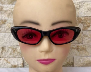 VINTAGE CAT EYE SUNGLASSES 1950'S UNUSED MINT LADIES LAYERS BLACK RED FRANCE NOS - Picture 1 of 18
