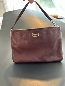 MICHAEL KORS JET SET XL Zip Clutch Wristlet Pebbled Leather Merlot Burgundy - Picture 1 of 5