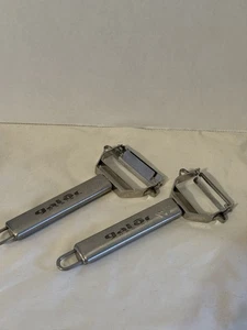 Gator Peeler Stainless Steel Set of 2 – Julienne & Standard Vegetable Peelers - Picture 1 of 5