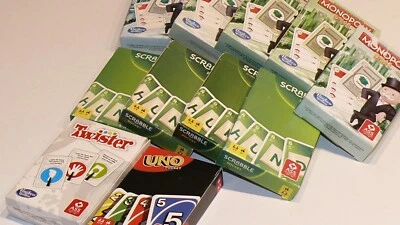 Quartett, Kartenspiel Pocket. Monopoly, Scrabble. UNO, Twister. Komplette Spiele - Bild 1 von 3