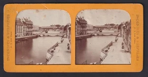 stereoskopische Ansicht - Foto B. K. Paris, Ansicht von Bayonne, Uferpartie mit Flussspro - Bild 1 von 2