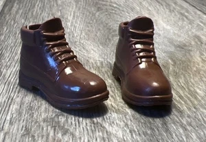 Mattel Ken Barbie Stiefel braun gebraucht Puppenzubehör - Bild 1 von 6
