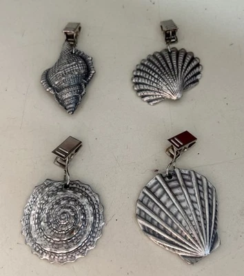 Mantel Metalla Seashell Pesos 4 Peltre Sólido Pesado Interior/Exterior Foto 1 de 4