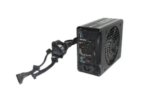 Corsair RM750x — 750 Watt 80 Plus Gold Fully Modular ATX PSU FREEPOST - Afbeelding 1 van 3