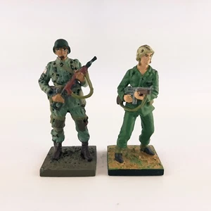 Zwei Spielzeugsoldaten Von Blei Militär Marine Corps Marke Metal & Soul - Picture 1 of 4