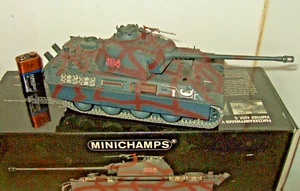 Minichamps 54424 carro armato V, Panther Ausf.G, n. 304 in scala 1:35, in scatola - Foto 1 di 7
