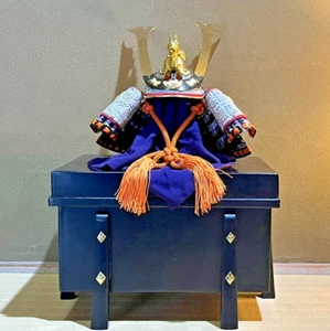 De colección Samurai Kabuto Japonés "Gogatsu-Ningyo con Caja" Presencia Decorativa - Imagen 1 de 24