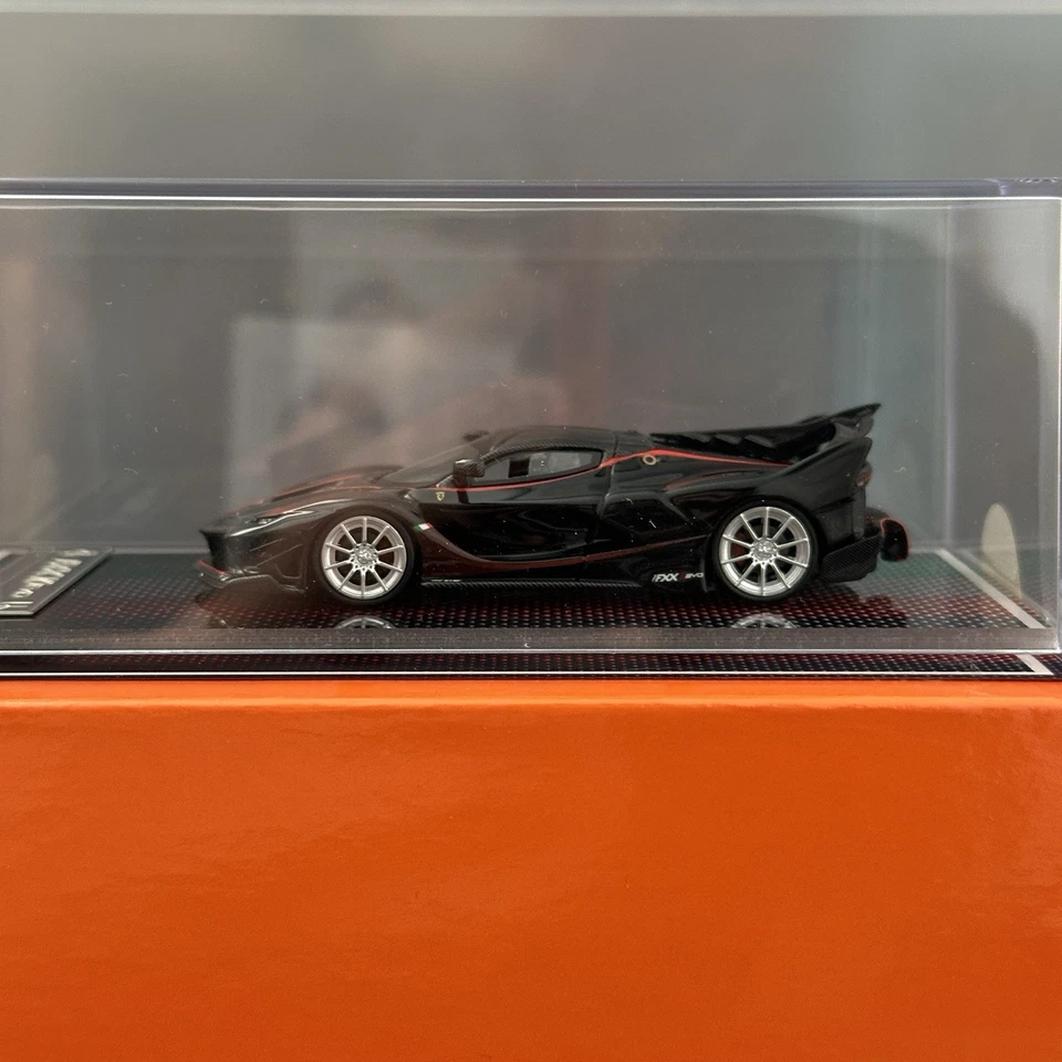 U2 1/64 Ferrari FXXk EVO Resin Model Car - Image 1 of 1