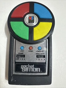 Vintage 1980 Milton Bradley Pocket Simon Electronic Handheld Game - Picture 1 of 6