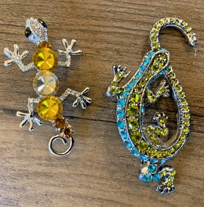 LOTE DE 2 broches prendedores vintage coloridos LAGARTO salamandra JOYERÍA DE REPTILES - Imagen 1 de 5