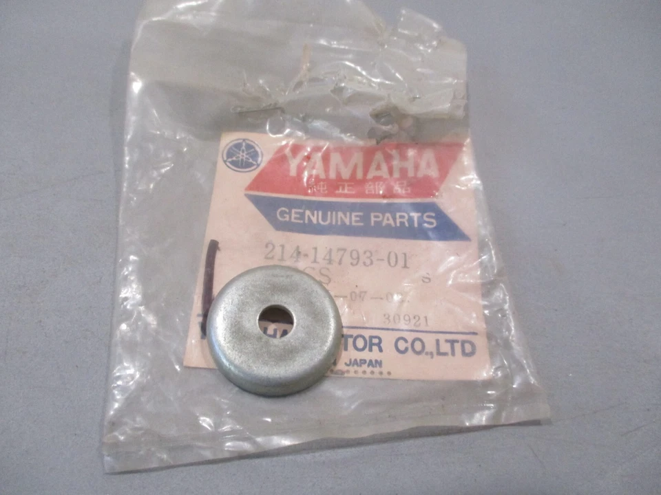 NOS Yamaha OEM Muffler Plate RT2 RT3 DT2 DT3 DT1MX RT1MX 214-14793-01 - Image 1 of 1