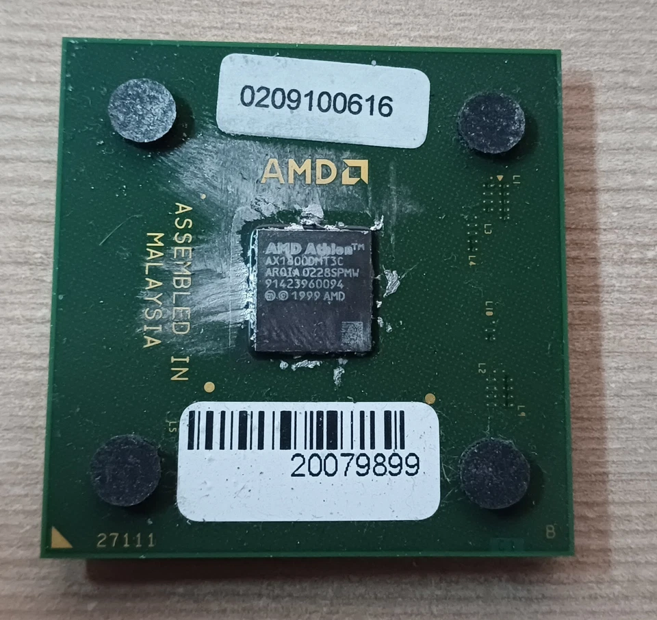 Processore AMD Athlon XP 1800+ AX1800DMT3C 1533MHz Presa 462 - Immagine 1 di 1